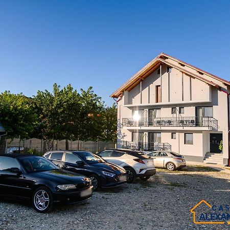 Casa Alexander Hotell Călimăneşti Exteriör bild