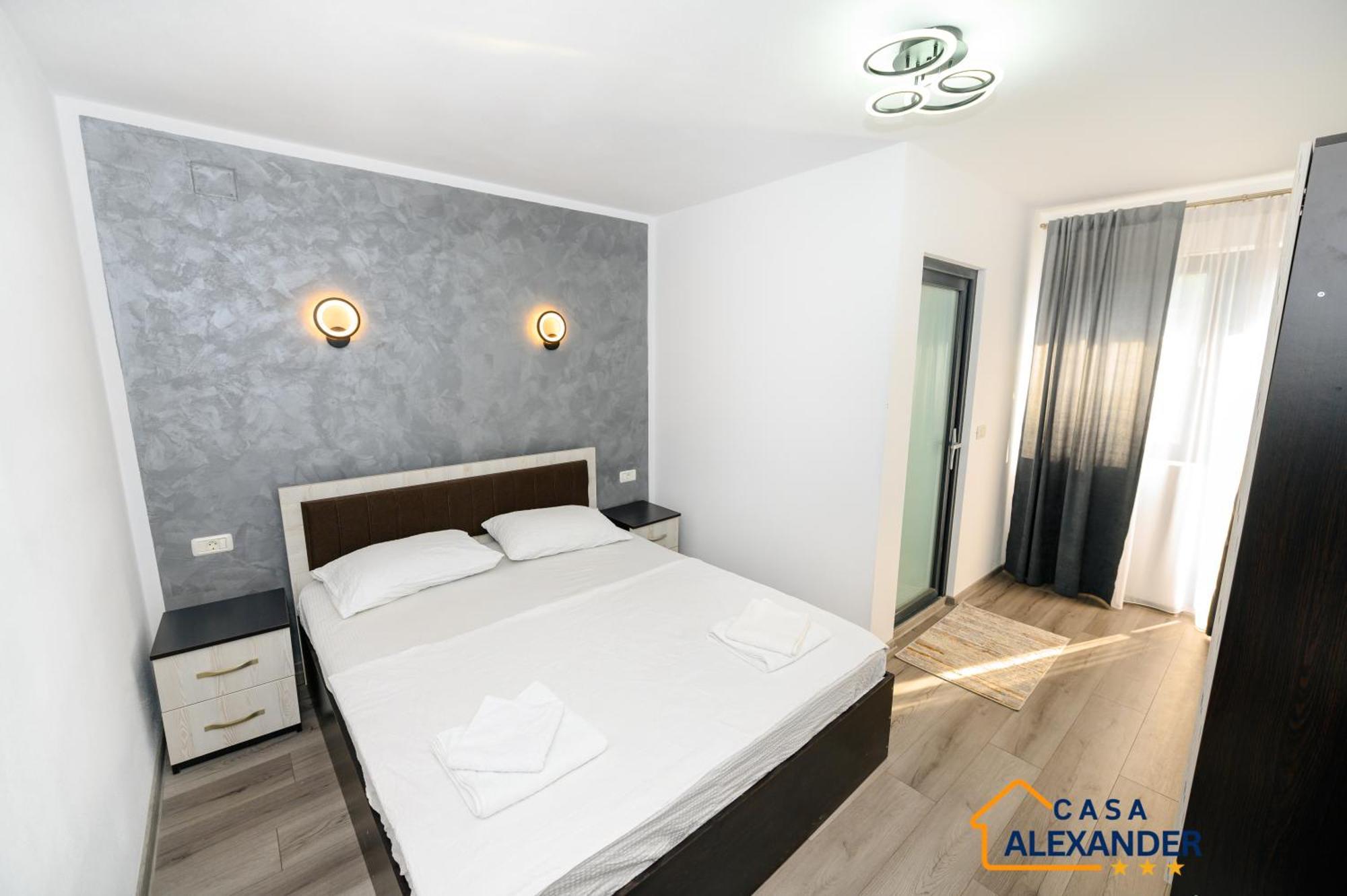 Casa Alexander Hotell Călimăneşti Exteriör bild