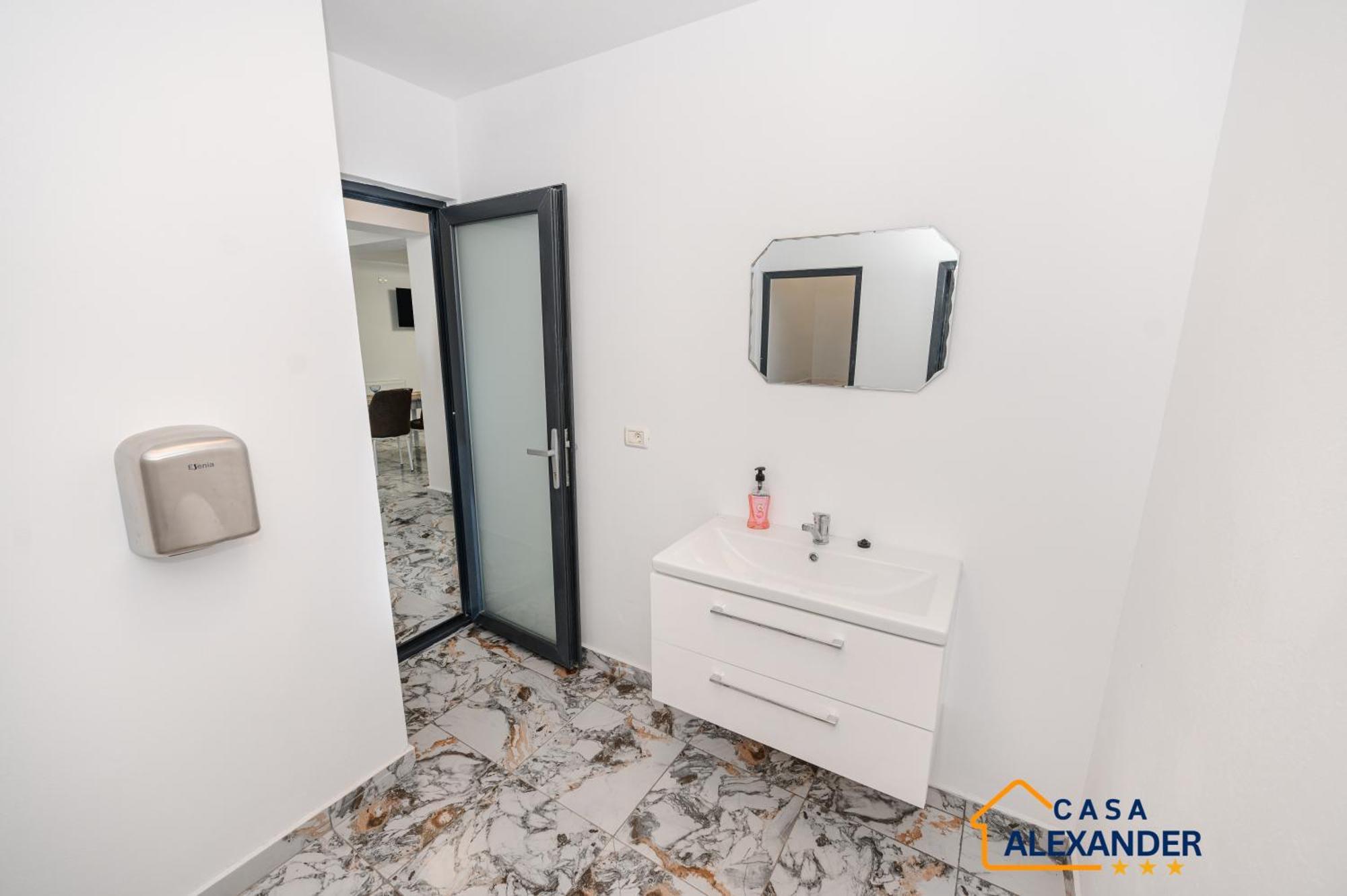 Casa Alexander Hotell Călimăneşti Exteriör bild